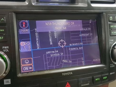 Used 2010 Toyota Highlander Limited image 42