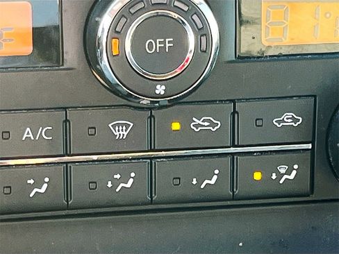 Used 2020 Nissan Frontier SV w/ Midnight Edition Floor Mats image 20