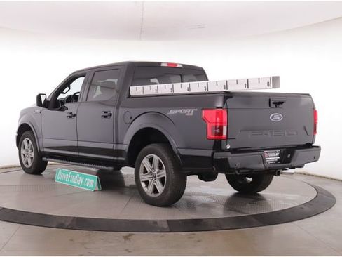 Used 2018 Ford F150 Lariat w/ Equipment Group 502A Luxury AWD/4WD image 9