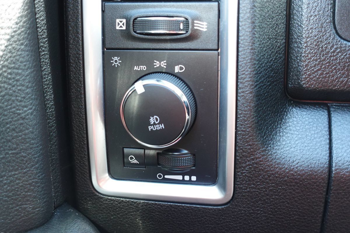 Used 2022 RAM 1500 Warlock w/ Ceramic Grey Warlock Package AWD/4WD image 53