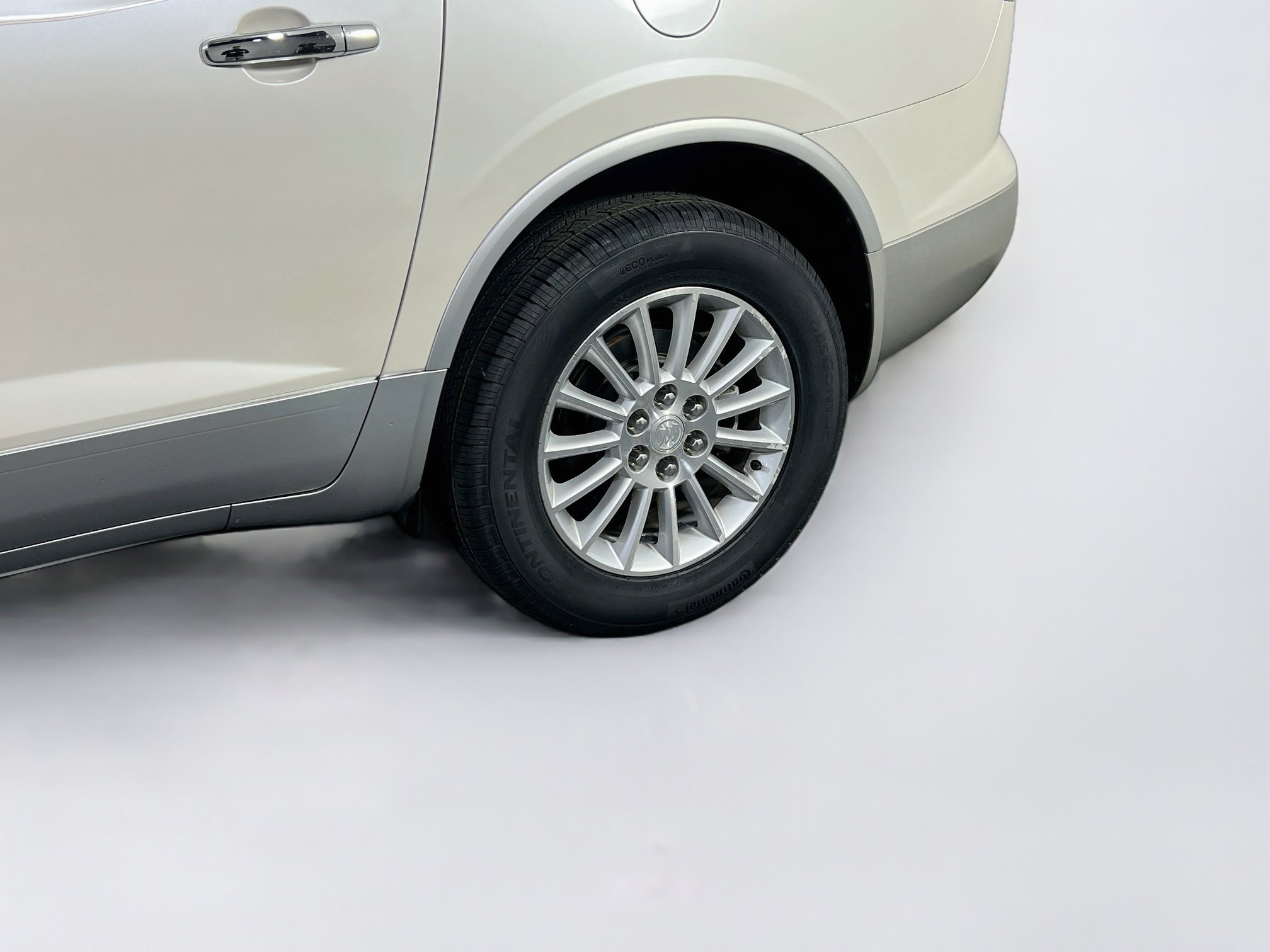 Used 2011 Buick Enclave CXL FWD image 29