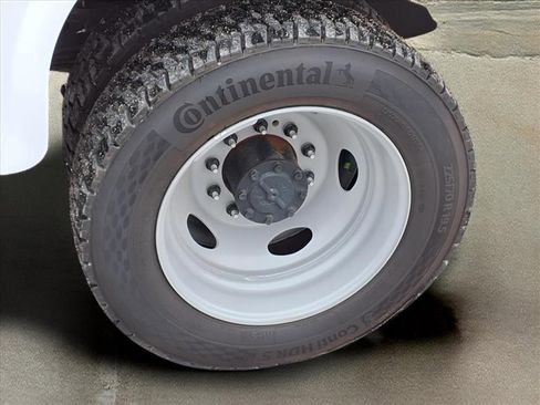 New 2025 Ford F550 4x4 Crew Cab Super Duty image 19