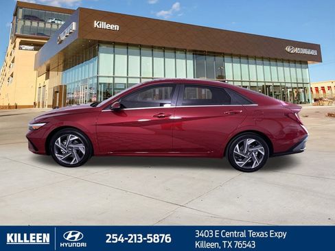 New 2025 Hyundai Elantra Limited image 4