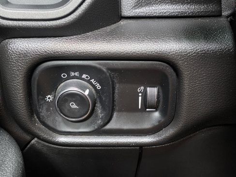 Used 2021 RAM 2500 Tradesman AWD/4WD image 38