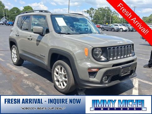 Used 2019 Jeep Renegade Latitude AWD/4WD image 1