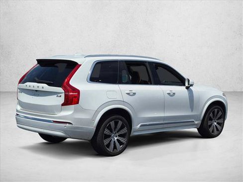 Used 2023 Volvo XC90 B6 Ultimate w/ Lounge Package AWD/4WD image 5