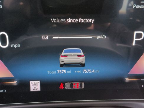 Used 2025 BMW 330i Sedan w/ Convenience Package RWD image 22