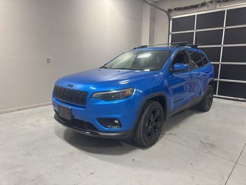 Used 2021 Jeep Cherokee Latitude Plus image 3