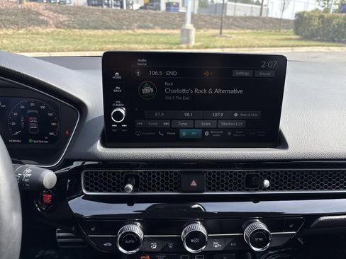 Used 2024 Honda Civic Sport Touring image 28