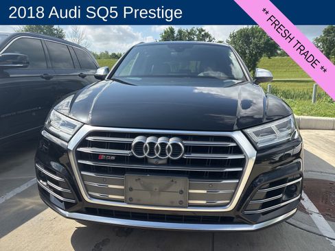 Used 2018 Audi SQ5 Prestige w/ Prestige Package image 2