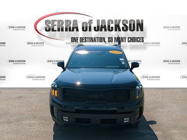 Certified 2025 Kia Telluride SX Prestige X-Line AWD/4WD image 3
