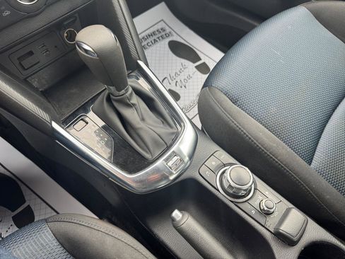 Used 2019 Toyota Yaris LE FWD image 16