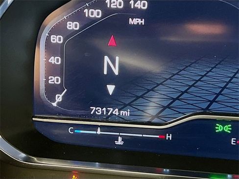 Used 2024 GMC Yukon XL SLT image 15