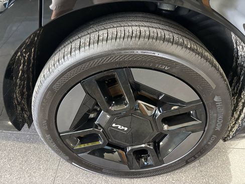 Used 2024 Kia EV9 GT-Line image 29