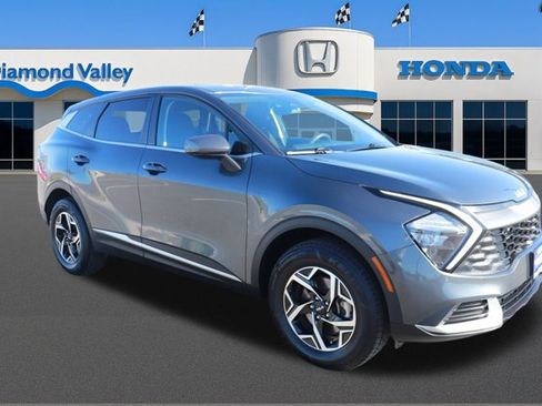 Used 2023 Kia Sportage LX image 1