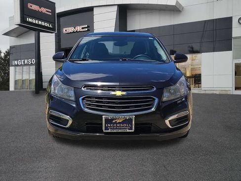 Used 2015 Chevrolet Cruze LT w/ Technology Package FWD image 17