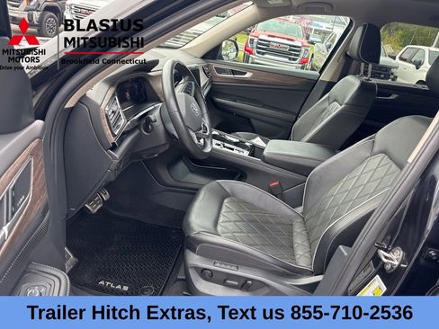 Used 2024 Volkswagen Atlas SEL Premium R-Line AWD/4WD image 24