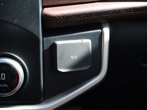 Used 2024 Ford Expedition Limited image 23