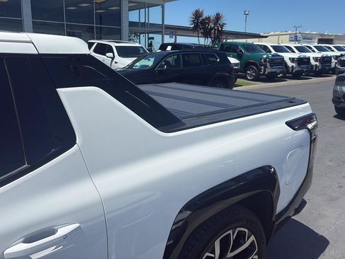 Used 2024 Chevrolet Silverado EV RST AWD/4WD image 16
