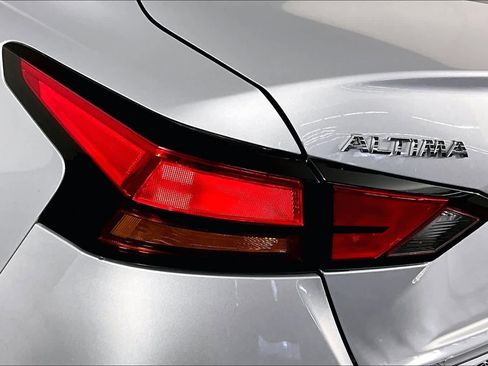 Used 2021 Nissan Altima 2.5 SV image 27