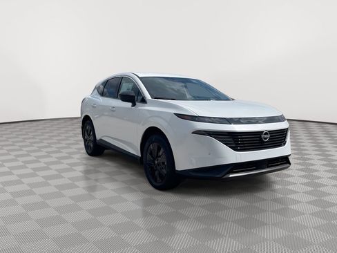 Certified 2025 Nissan Murano SV image 2