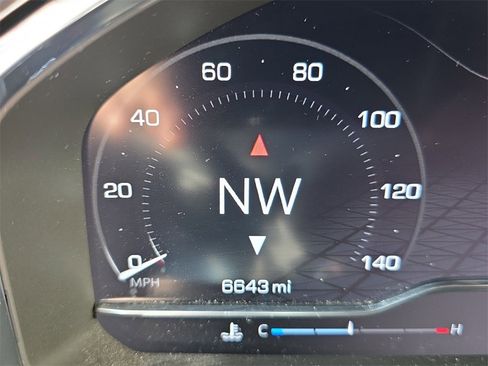 Used 2024 GMC Sierra 1500 SLT w/ SLT Premium Plus Package image 21