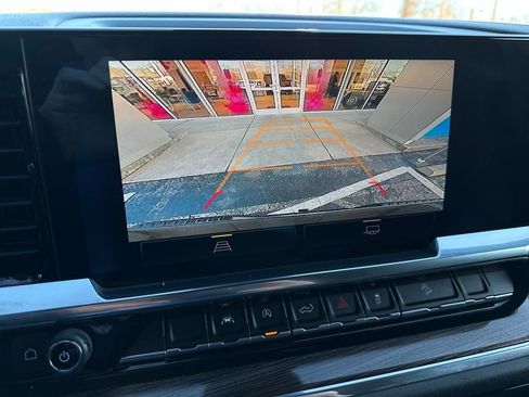 Used 2023 Chevrolet Silverado 1500 LT Trail Boss w/ Protection Package image 27