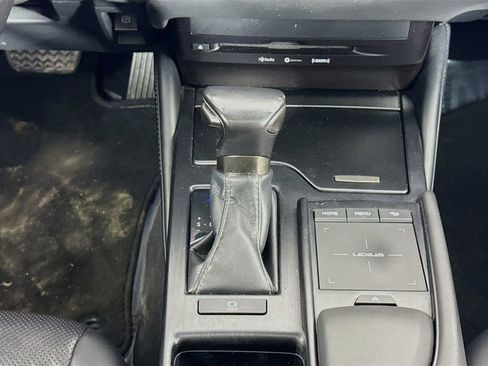 Used 2019 Lexus ES 350 Luxury image 24