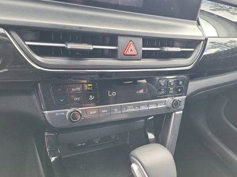 Used 2024 Kia Seltos S FWD image 23