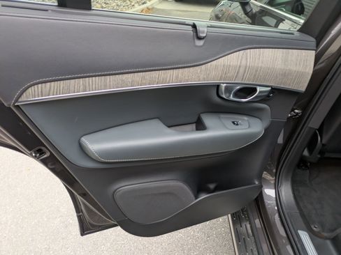 Certified 2023 Volvo XC90 T8 Ultimate image 30