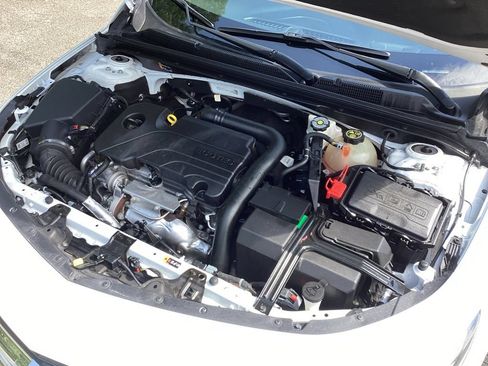 Used 2024 Chevrolet Malibu LT FWD image 21