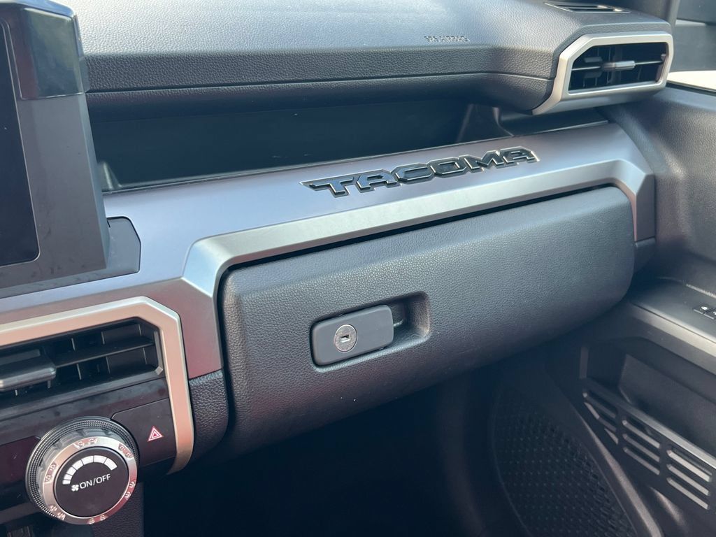 Used 2024 Toyota Tacoma SR5 AWD/4WD image 35