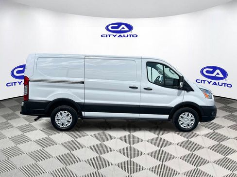 Used 2022 Ford Transit 250 Low Roof w/ Exterior Upgrade Package RWD image 3