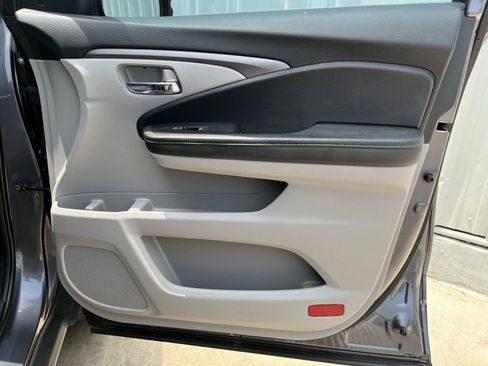Used 2021 Honda Ridgeline RTL image 16
