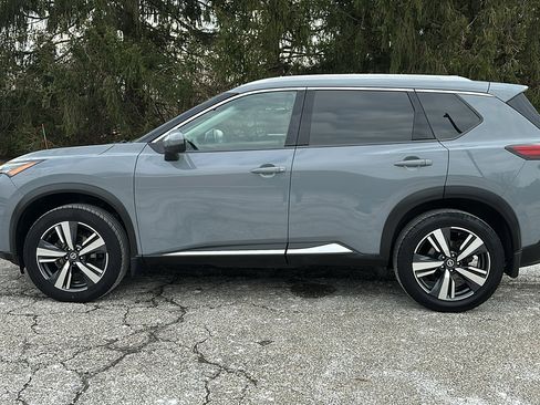 Certified 2021 Nissan Rogue SL w/ Premium Package image 28