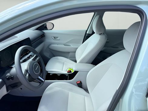 Used 2024 Hyundai Kona SE FWD image 10