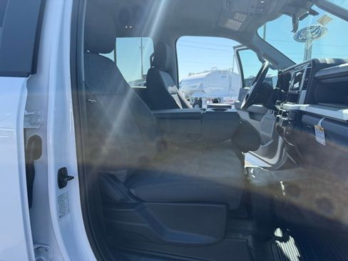 New 2026 Ford F550 4x4 Crew Cab image 14