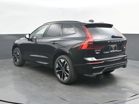 New 2026 Volvo XC60 B5 Plus w/ Climate Package AWD/4WD image 3