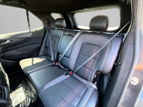 Used 2022 Chevrolet Equinox RS w/ LPO, Floor Liner Package FWD image 25