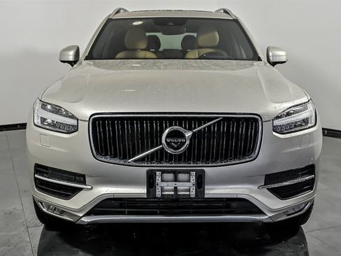 Used 2016 Volvo XC90 T6 Momentum AWD/4WD image 4