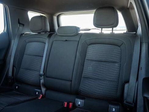 Used 2025 Chevrolet Equinox LT w/ Safety and Technology Package FWD image 27