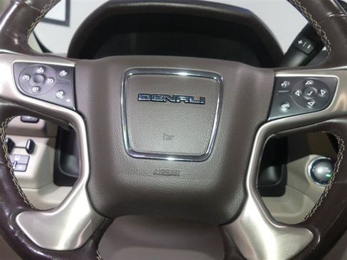Used 2019 GMC Yukon Denali w/ Denali Ultimate Package AWD/4WD image 31