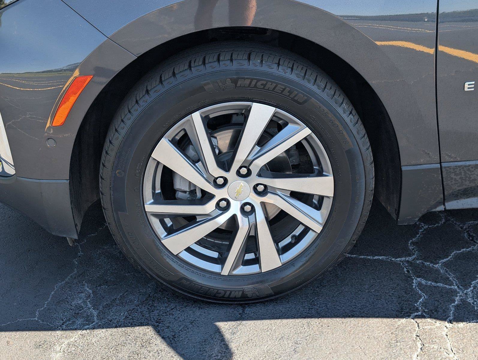 Used 2022 Chevrolet Equinox Premier FWD image 9