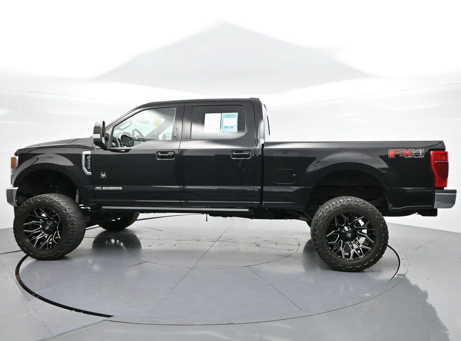 Used 2022 Ford F250 Lariat w/ Lariat Ultimate Package AWD/4WD image 5