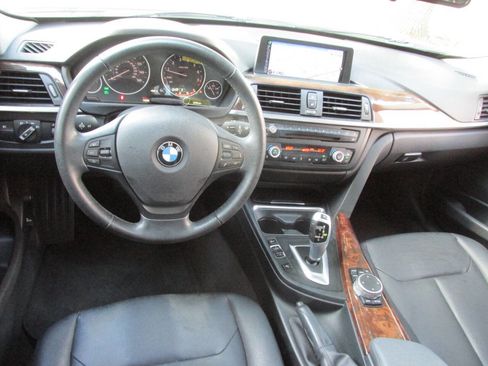 Used 2015 BMW 320i Sedan image 15