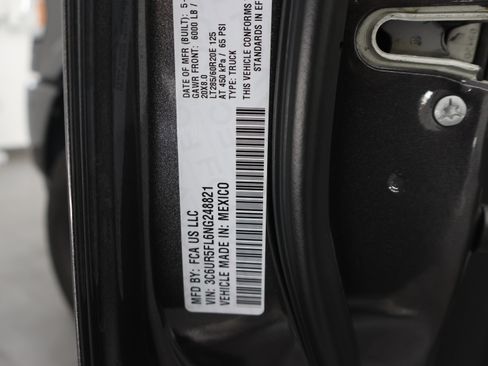 Used 2022 RAM 2500 Laramie AWD/4WD image 70