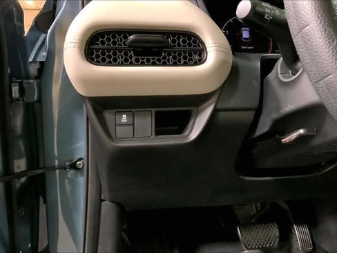 Used 2024 Honda HR-V LX image 35