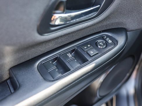 Certified 2022 Honda HR-V LX image 10