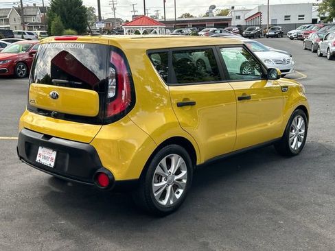 Used 2016 Kia Soul + image 7