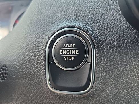 Used 2025 Mercedes-Benz Sprinter 2500 image 25